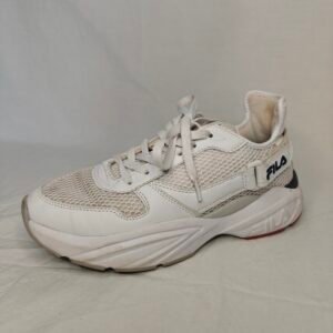 Fila Sneakers ~ Vita ~ Strl 39