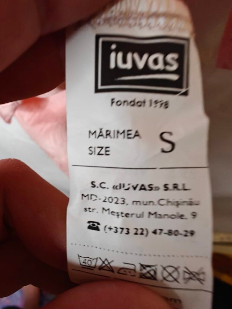Iuvas Trikåtopp ~ Puderrosa med svart kantband ~ Strl S
