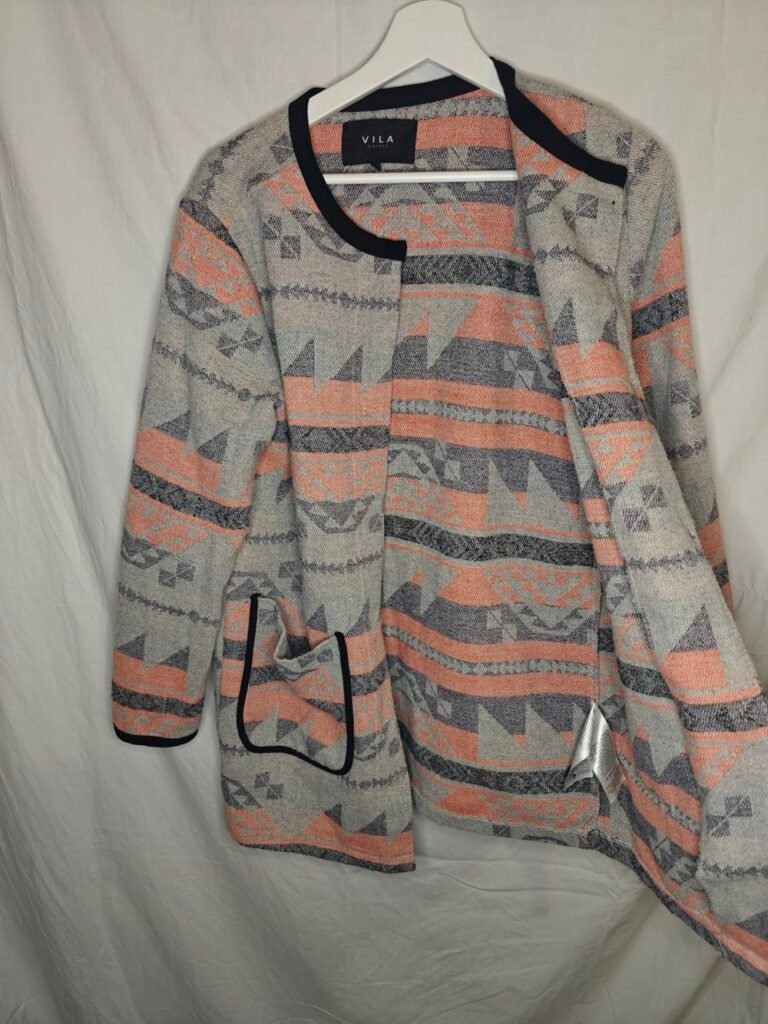 VILA Vikantos Jackkofta ~ Aztec Jacquardmönstrad ~ Strl S