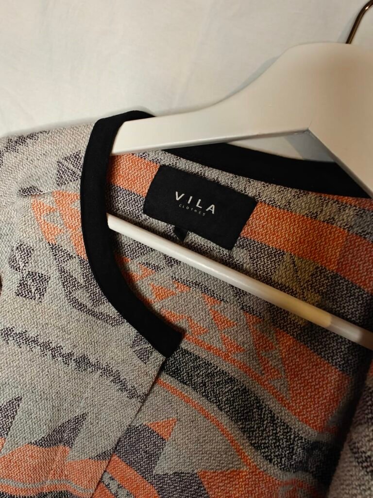 VILA Vikantos Jackkofta ~ Aztec Jacquardmönstrad ~ Strl S