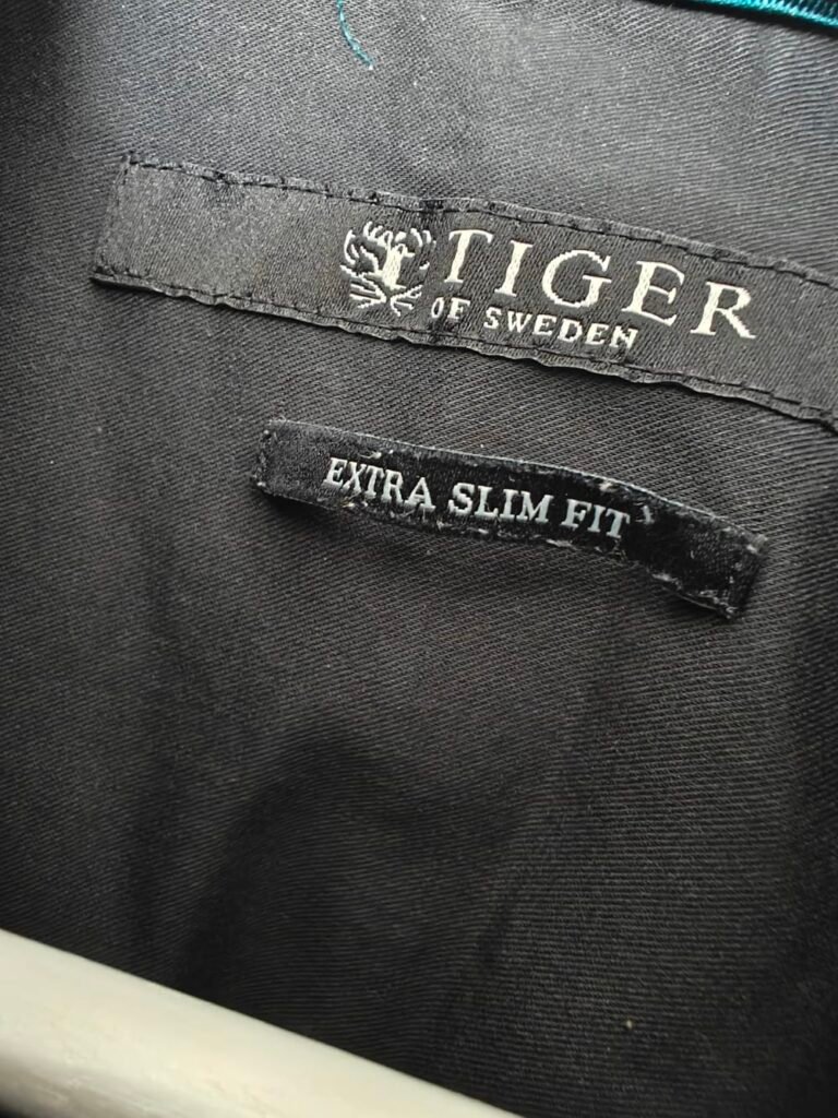 Tiger of Sweden Skjorta Style Fill Extra Slim Fit ~ Svart ~ Strl M (40)