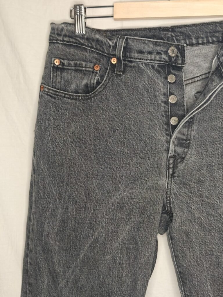 Levi Strauss 501 Premium Jeans ~ Svart ~ Strl W29/L28