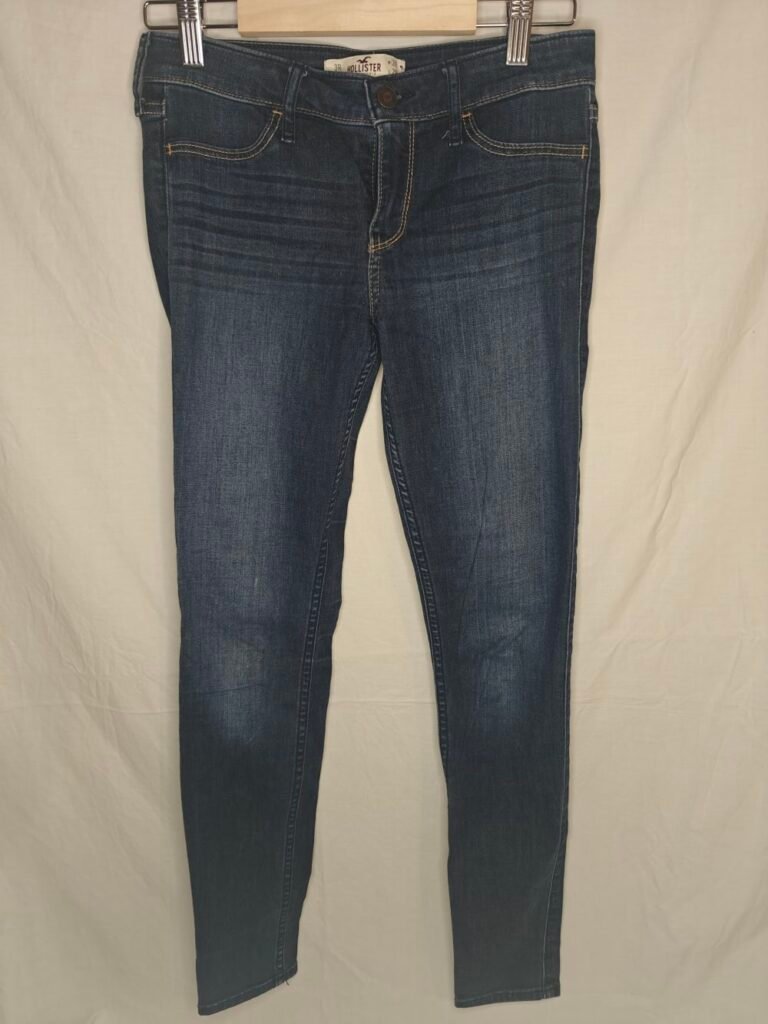Hollister Jeans ~ Marinblå ~ Strl W26/L29